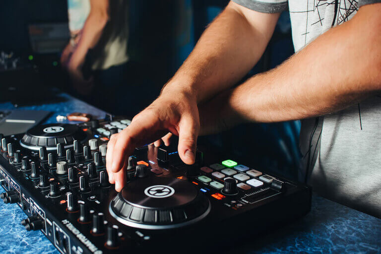 DJ-Controller
