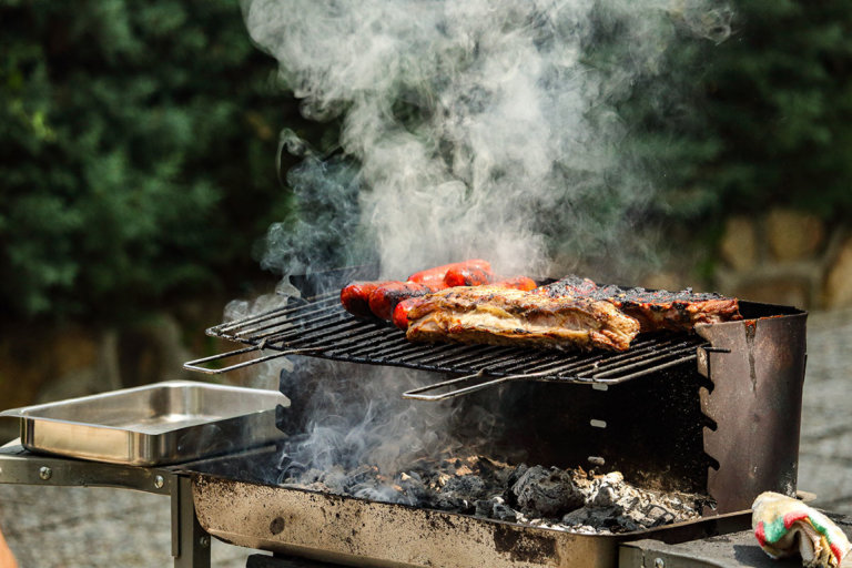 Holzkohlegrills